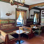 Haas Hotel
