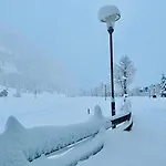 Haas Hotel 3*