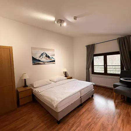 Haas Hotel