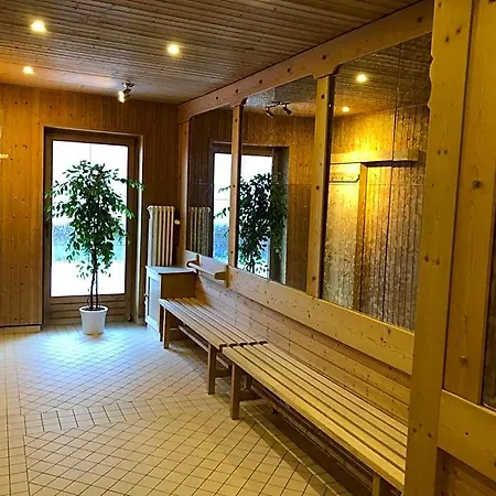 Haas Hotel 3*